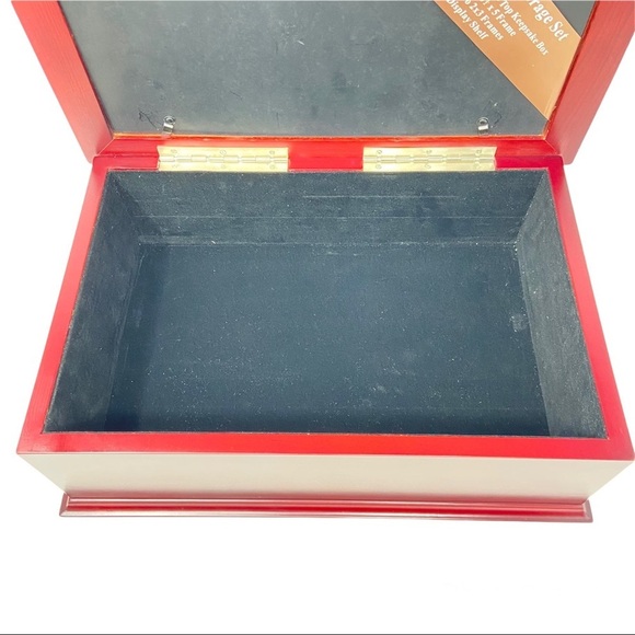 Things Remembered Five Piece Storage Set in a rich Mahogany Wood. - Picture 3 of 14